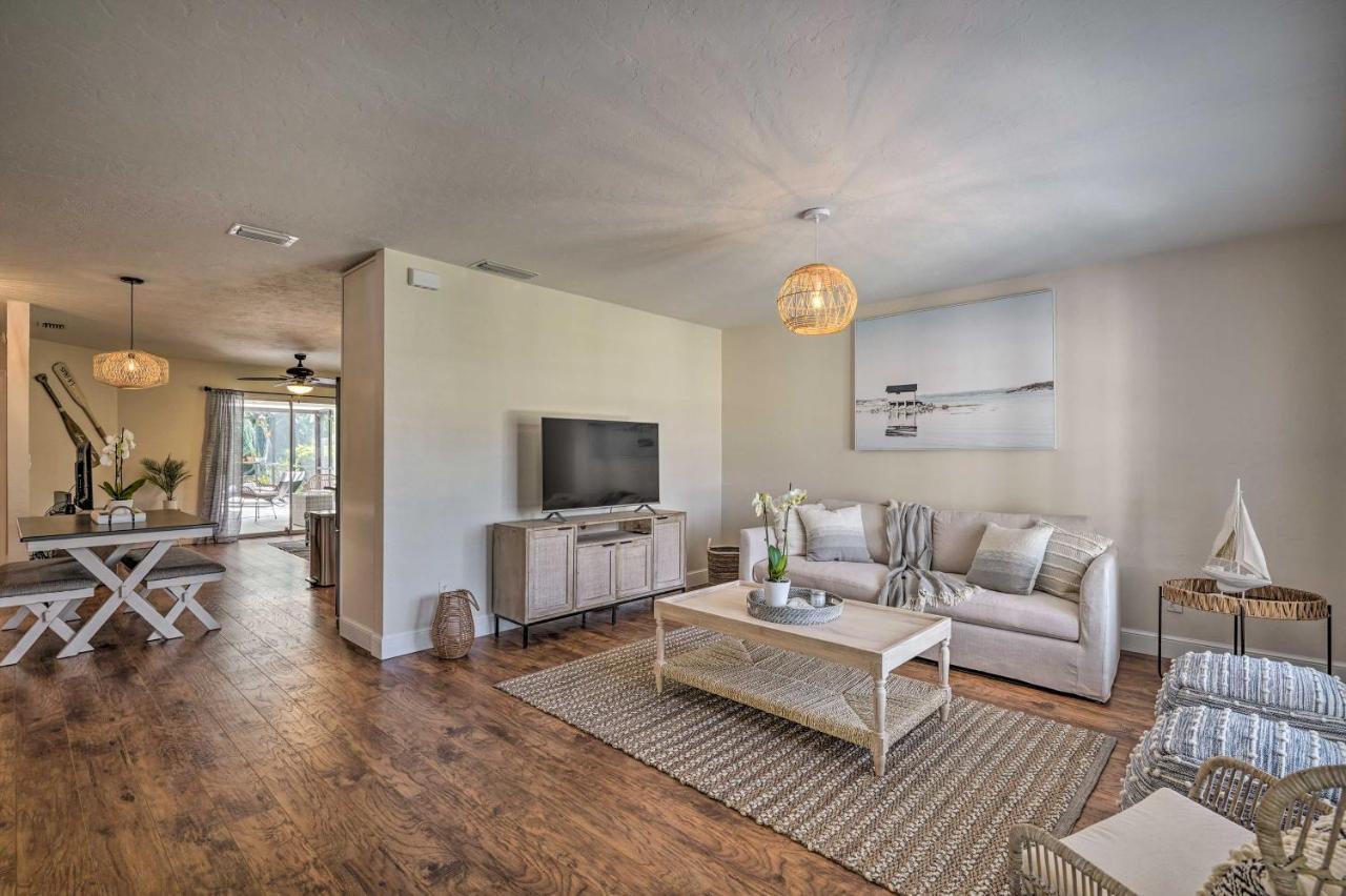 Oasis With Screened Pool, Bike To Beach! * North Naples