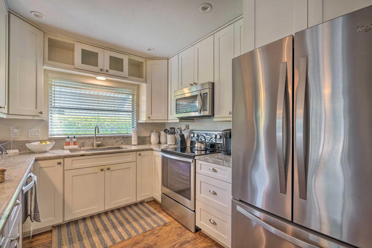 Oasis With Screened Pool, Bike To Beach! * North Naples
